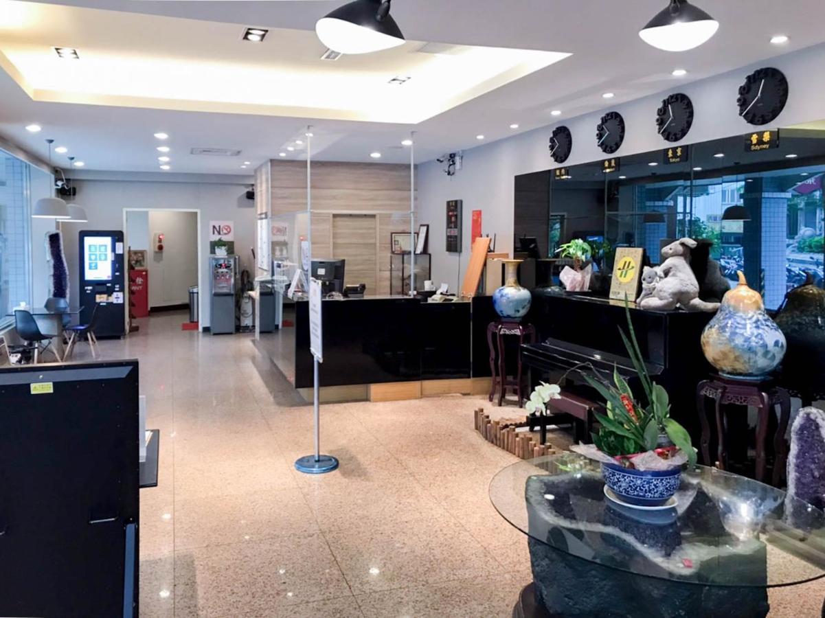 Fudi Hotel Taichung Exteriör bild