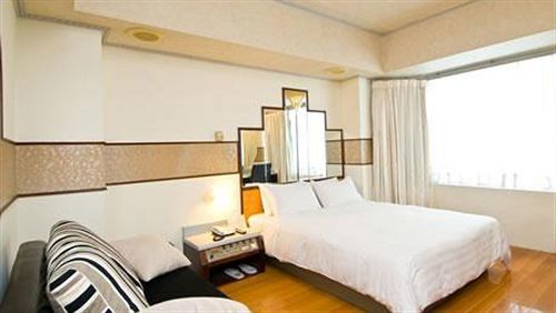 Fudi Hotel Taichung Exteriör bild